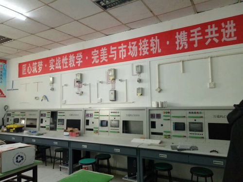 图 武汉plc电气自动化 万通电工培训学校 武汉职业培训