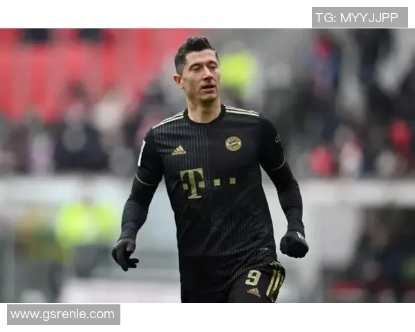 莱万透露未来计划正在酝酿中将很快向外界公布决定