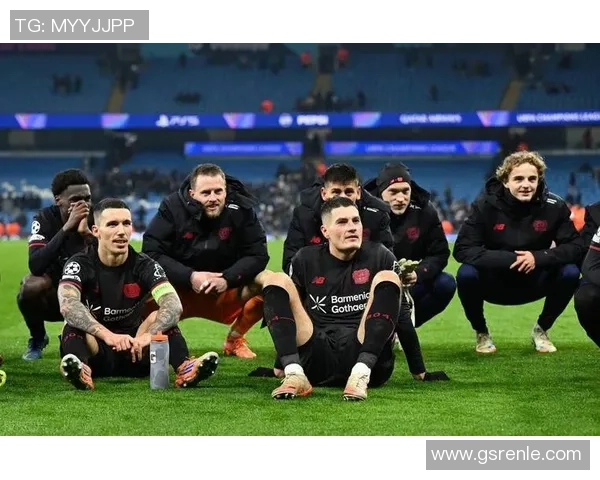 德甲卡位战深度解析:勒沃库森重返巅峰的秘诀与多特蒙德的困境分析 德甲卡位战深度解析:勒沃库森重返巅峰的秘诀与多特蒙德的困境分析